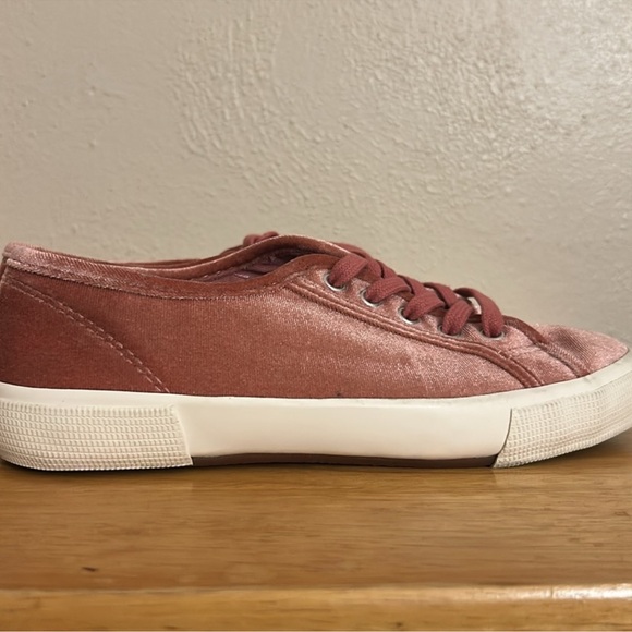 Old Navy Pink Velvet Shoes - Picture 7 of 10